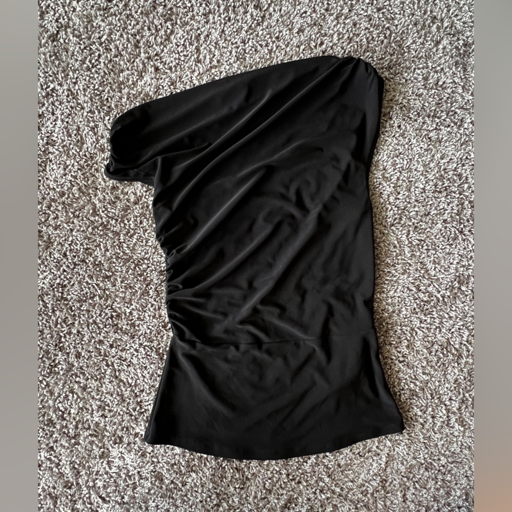 Aritzia - Babaton Gallery Top in Black, size XS